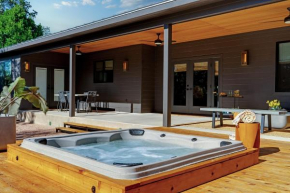 Casa Alegre luxurious home with hot tub